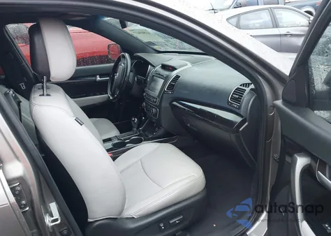 2014 Kia Sorento Limited V6 z USA, uszkodzony, nr VIN 5XYKW4A76EG483392